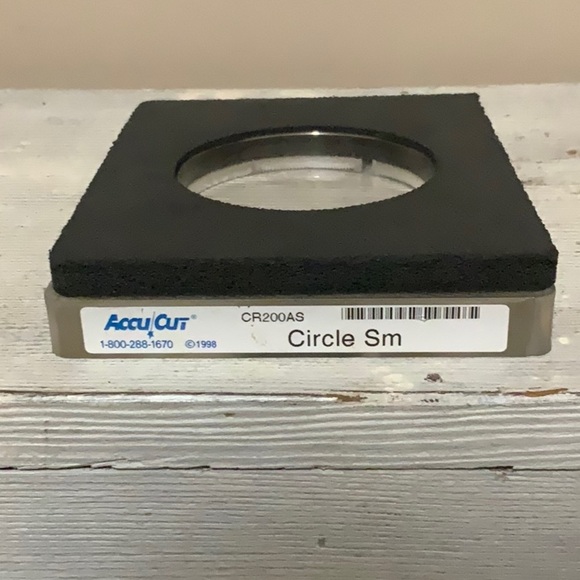 AccuCut Ellison 'Circle SM' Clear Die (4.75" x 5.75") - Picture 3 of 5